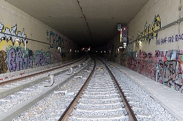 View of the new tunnel construction looking towards the Berlin Central Station interim station