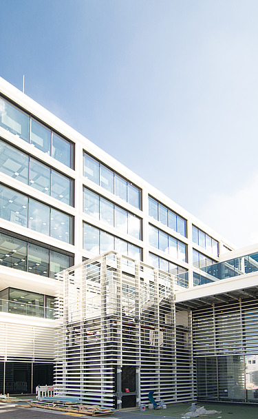 The picture shows the FIZ Nord building