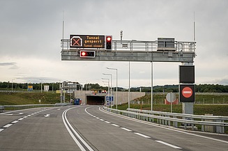 The picture shows the empty S7 Fuerstenfeld Expressway before the opening for the traffic