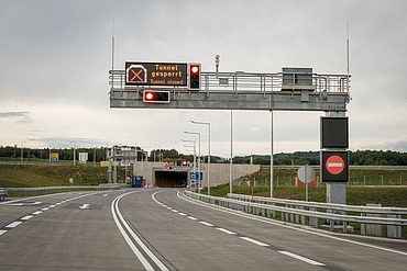 The picture shows the empty S7 Fuerstenfeld Expressway before the opening for the traffic