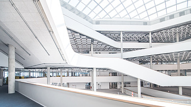 The picture shows another interior view of FIZ Nord